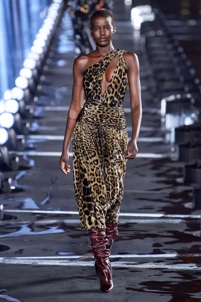Look 20